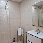 Pretty Flat With Terrace, Air Cond, Free Parking, By With Lda