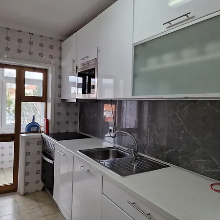 Pretty Flat With Terrace, Air Cond, Free Parking, By With Lda * Porto