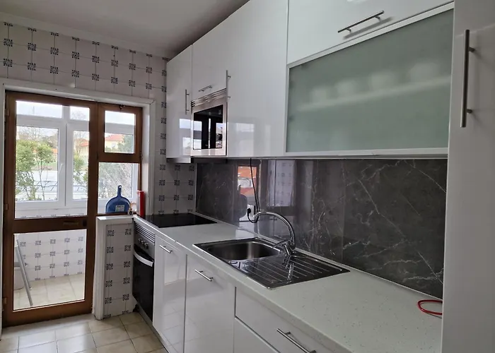 Pretty Flat With Terrace, Air Cond, Free Parking, By With Lda * Porto