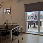 Pretty Flat With Terrace, Air Cond, Free Parking, By With Lda * Porto
