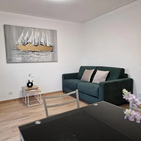 Lejlighed Pretty Flat With Terrace, Air Cond, Free Parking, By With Lda *