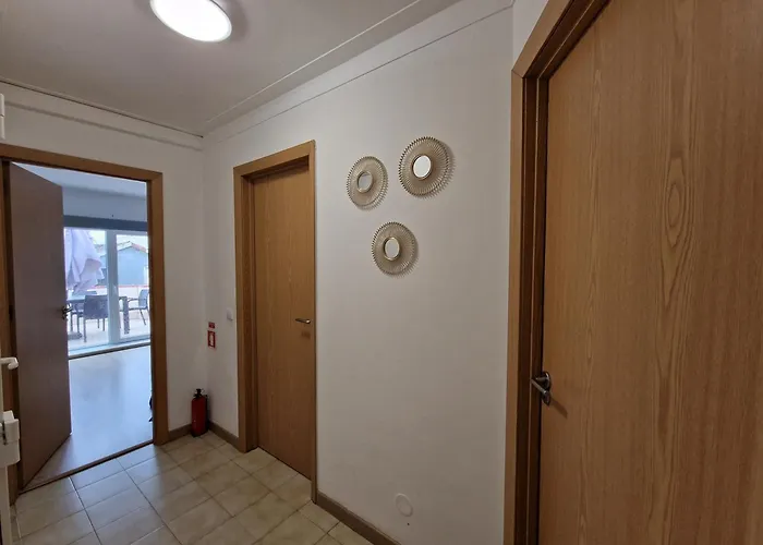 Apartment Pretty Flat With Terrace, Air Cond, Free Parking, By With Lda *