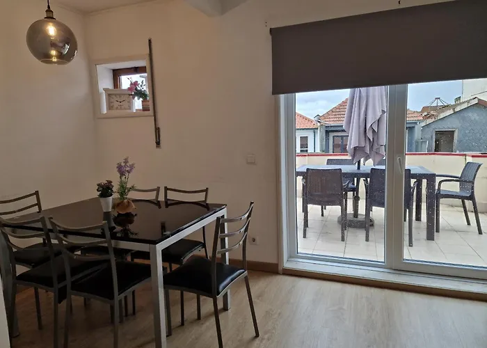 Pretty Flat With Terrace, Air Cond, Free Parking, By With Lda * Oporto